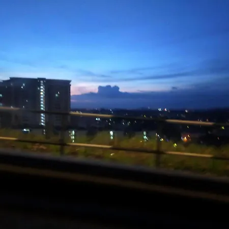 Top Muzaffar Homestay Ayer Keroh Exterior photo